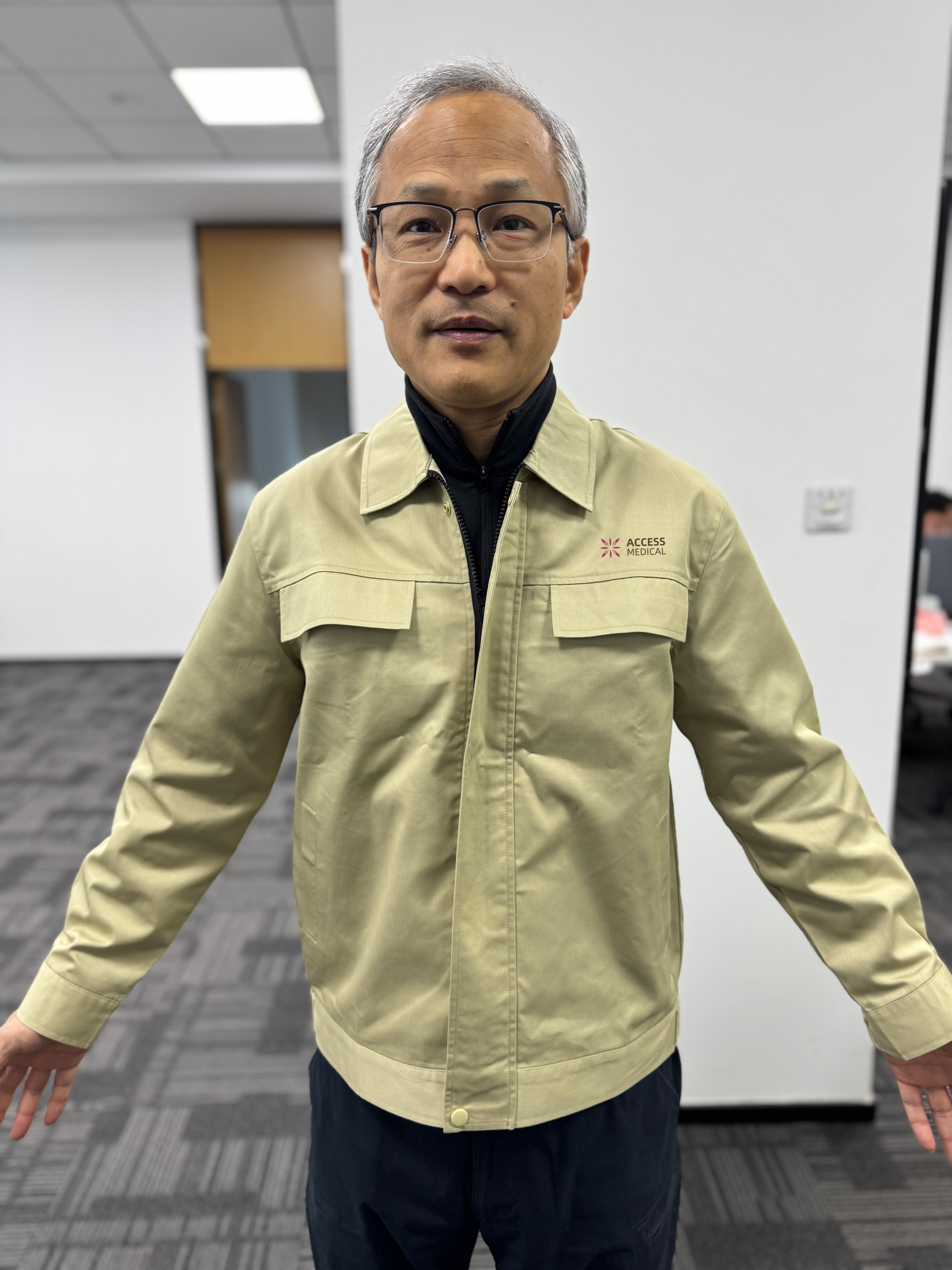 医疗医院定制案例 - 为 星童医疗技术有限公司 提供 医疗医院 职业装定制案例 项目实拍图2